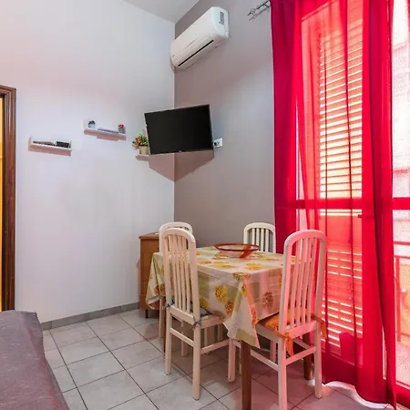 Appartamento Casa Valerio Avola